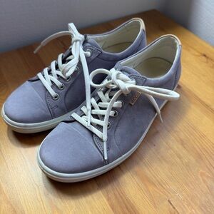 Ecco gray suede sneakers size 6